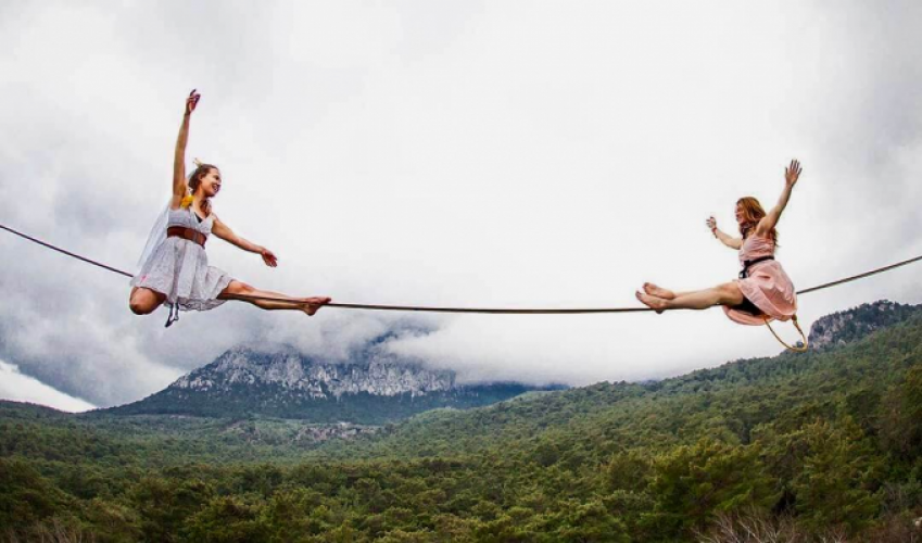 Top 5 Reasons You Should Slackline