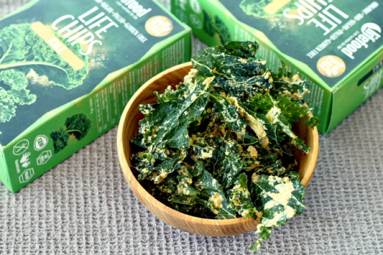 Directly from the farm to you: seasonal kale chips are here!